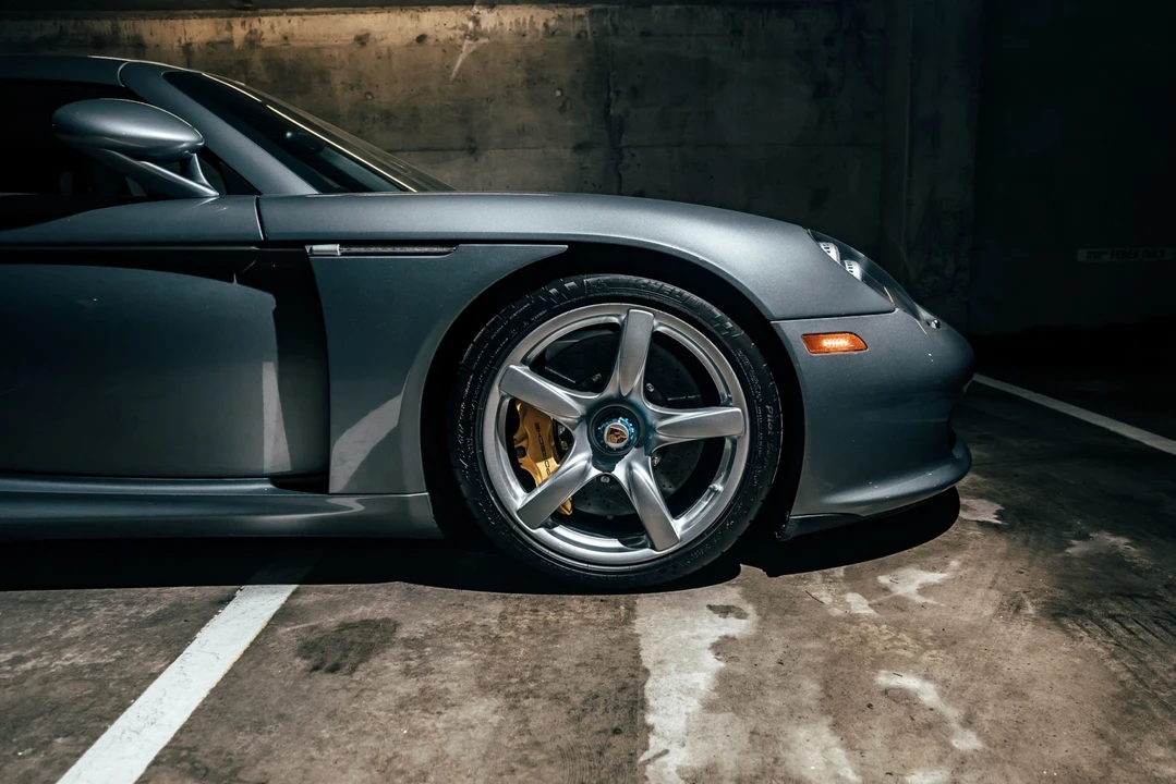 2004 Porsche Carrera GT - Image 18 of 31