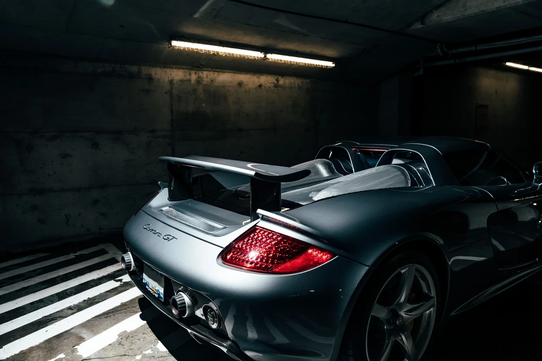 2004 Porsche Carrera GT - Image 24 of 31