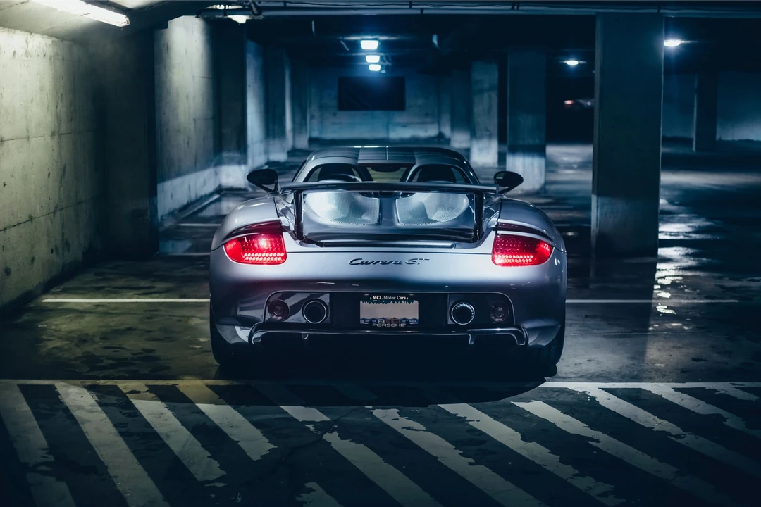 2004 Porsche Carrera GT - Image 12 of 31