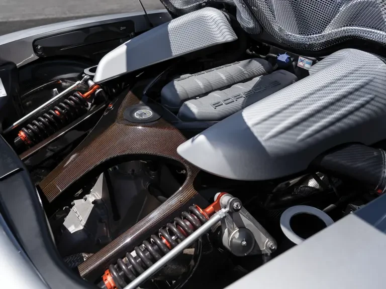 2004 Porsche Carrera GT - Image 4 of 31