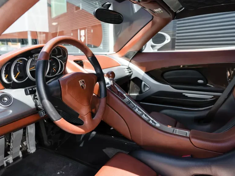 2004 Porsche Carrera GT - Image 5 of 31