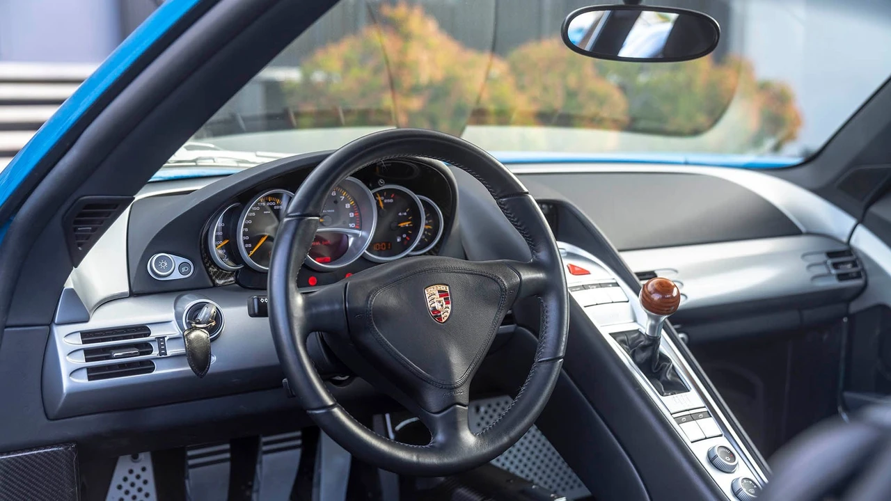 2004 Porsche Carrera GT - Image 6 of 31