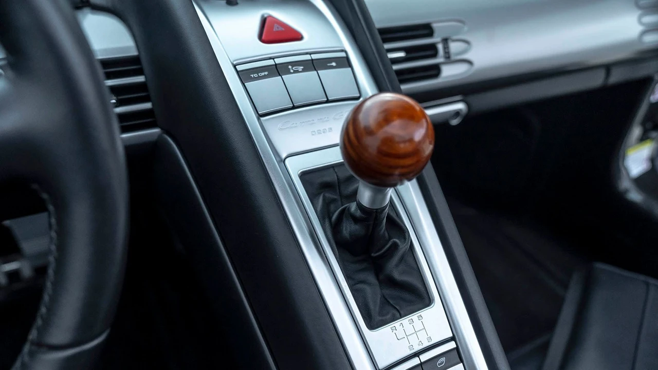 2004 Porsche Carrera GT - Image 24 of 31
