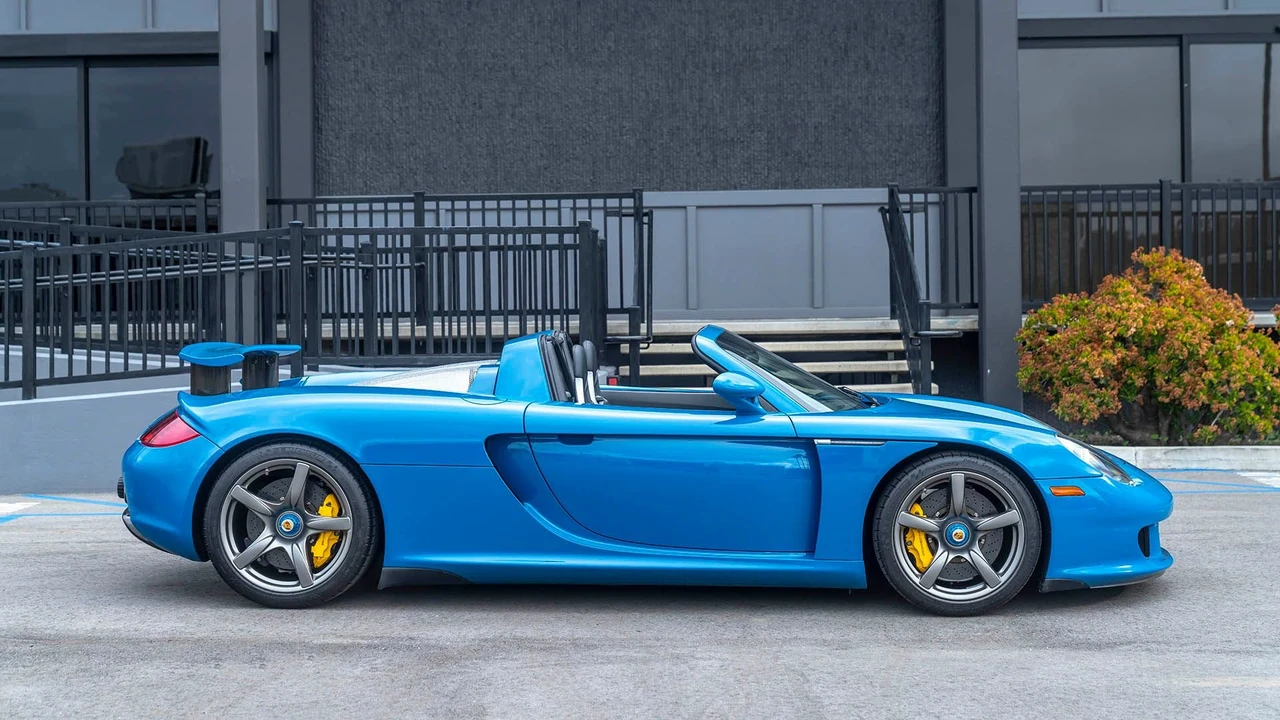 2004 Porsche Carrera GT - Image 3 of 31