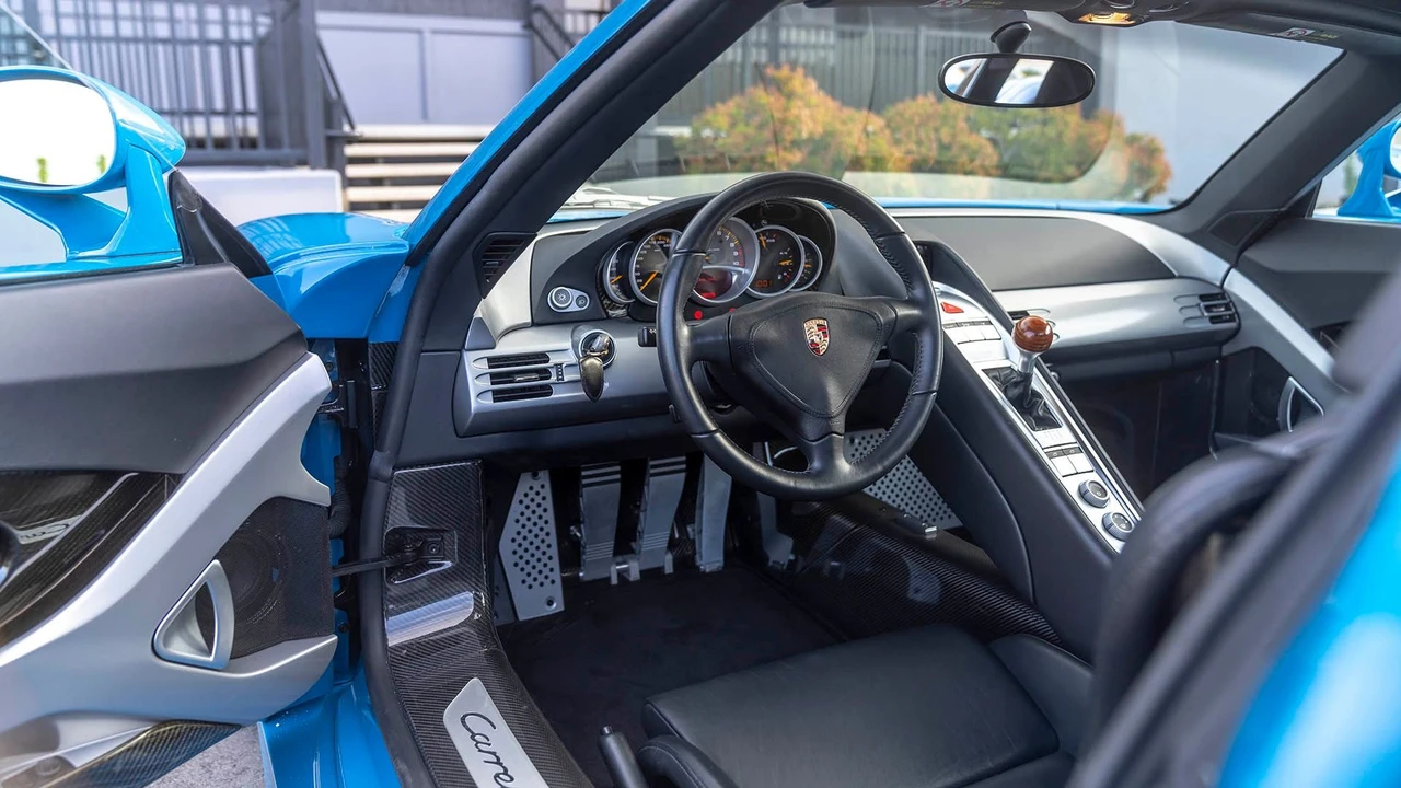 2004 Porsche Carrera GT - Image 5 of 31