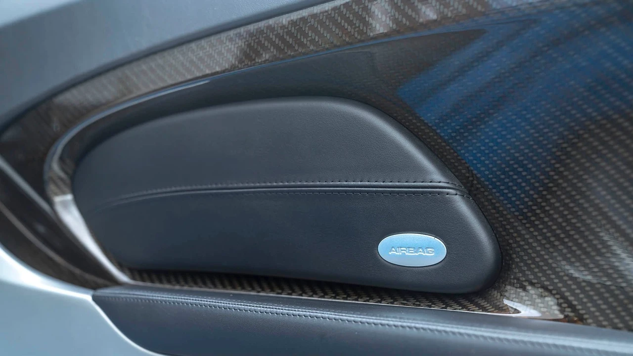 2004 Porsche Carrera GT - Image 30 of 31