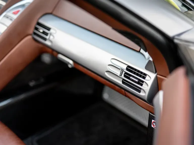 2004 Porsche Carrera GT - Image 19 of 31