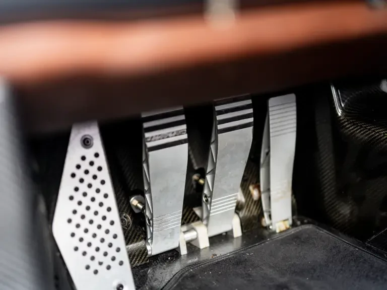 2004 Porsche Carrera GT - Image 26 of 31