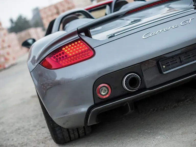 2004 Porsche Carrera GT - Image 17 of 31