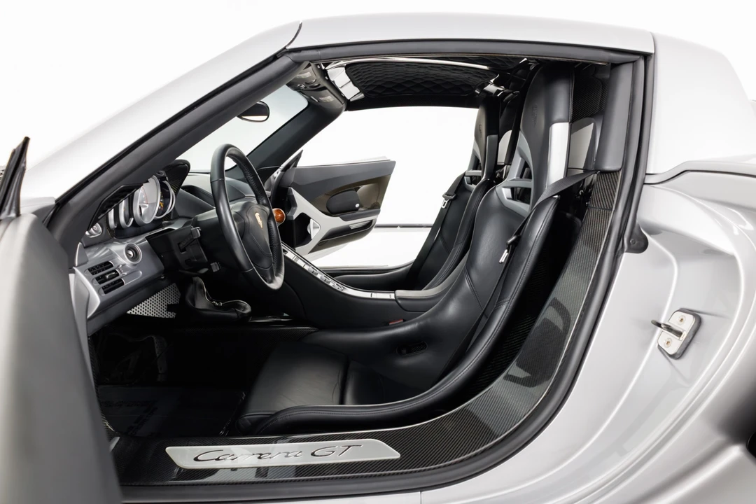 2004 Porsche Carrera GT - Image 16 of 31