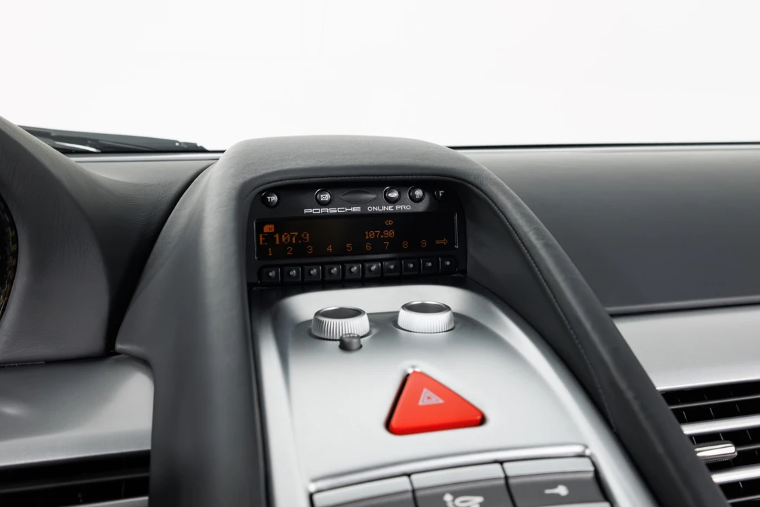 2004 Porsche Carrera GT - Image 27 of 31
