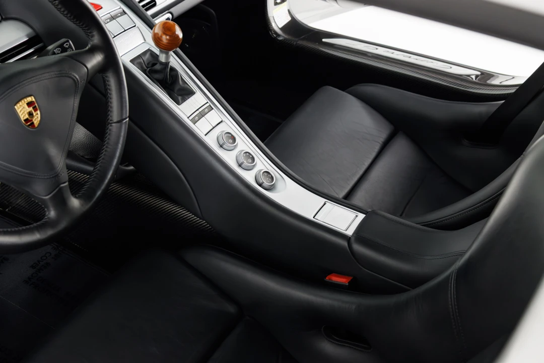2004 Porsche Carrera GT - Image 23 of 31