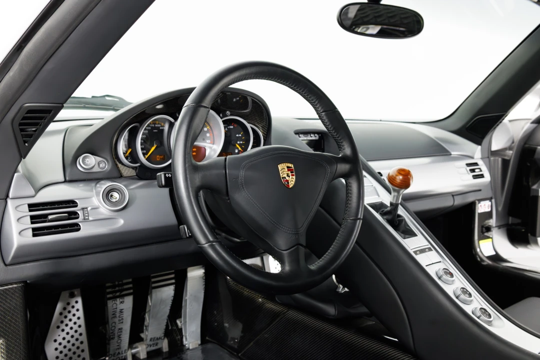2004 Porsche Carrera GT - Image 20 of 31