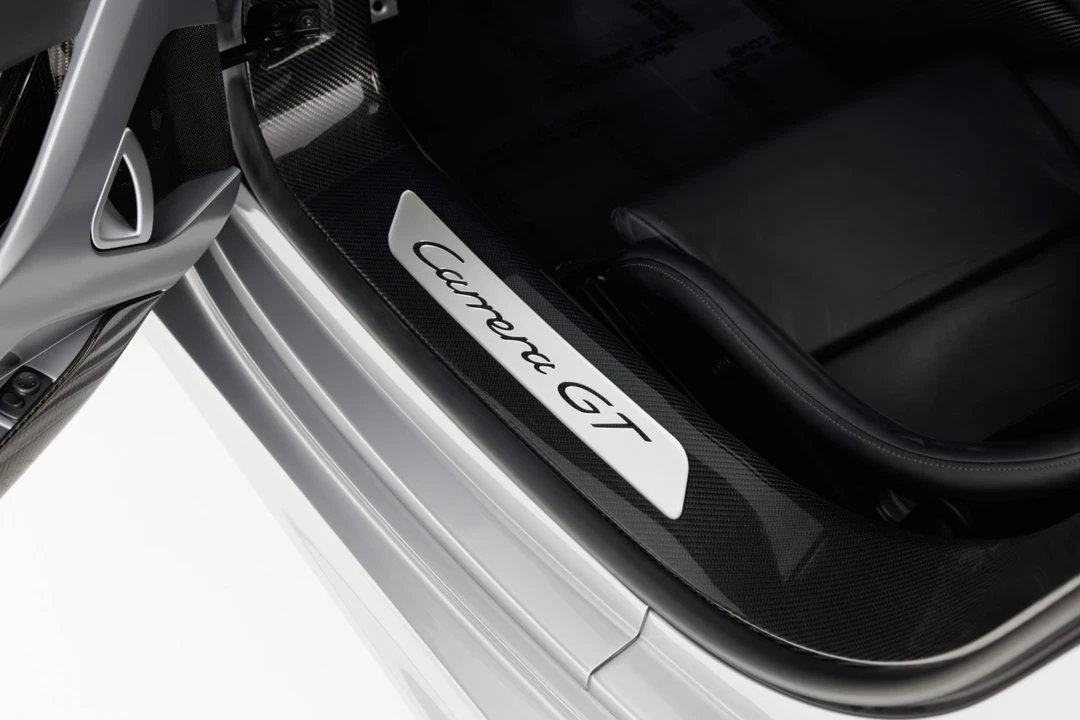 2004 Porsche Carrera GT - Image 31 of 31