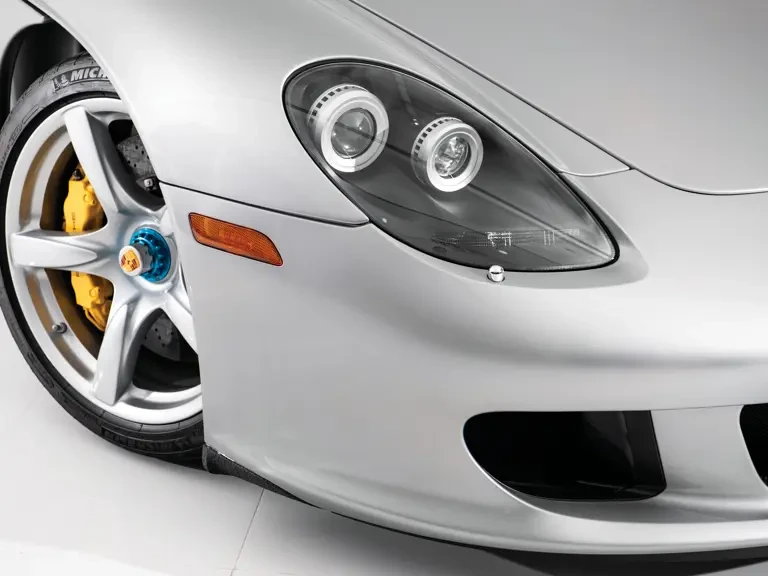 2004 Porsche Carrera GT - Image 16 of 25