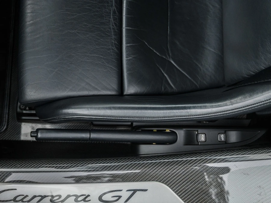 2004 Porsche Carrera GT - Image 21 of 21
