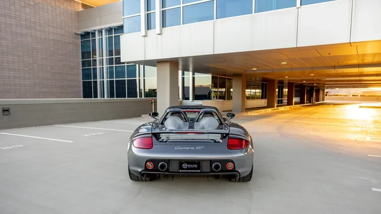2004 Porsche Carrera GT - Image 28 of 31