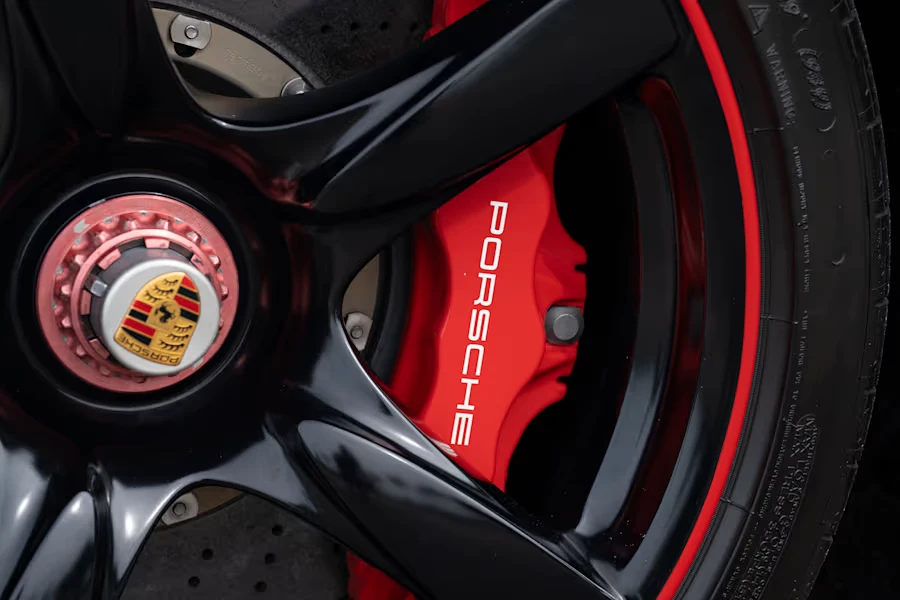 2004 Porsche Carrera GT - Image 9 of 31