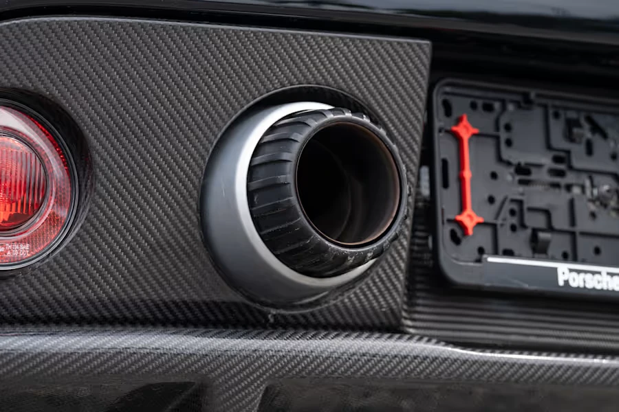 2004 Porsche Carrera GT - Image 20 of 31