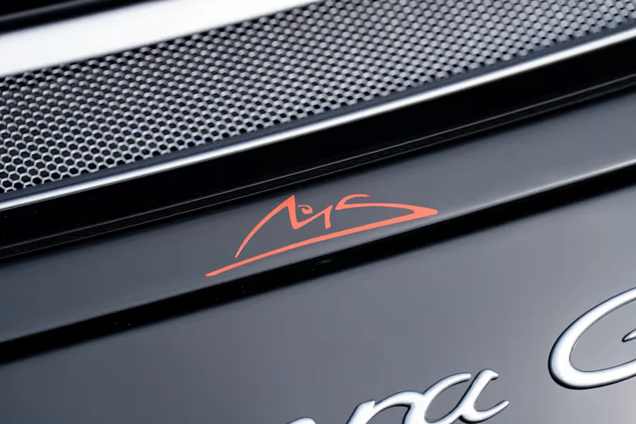 2004 Porsche Carrera GT - Image 11 of 31
