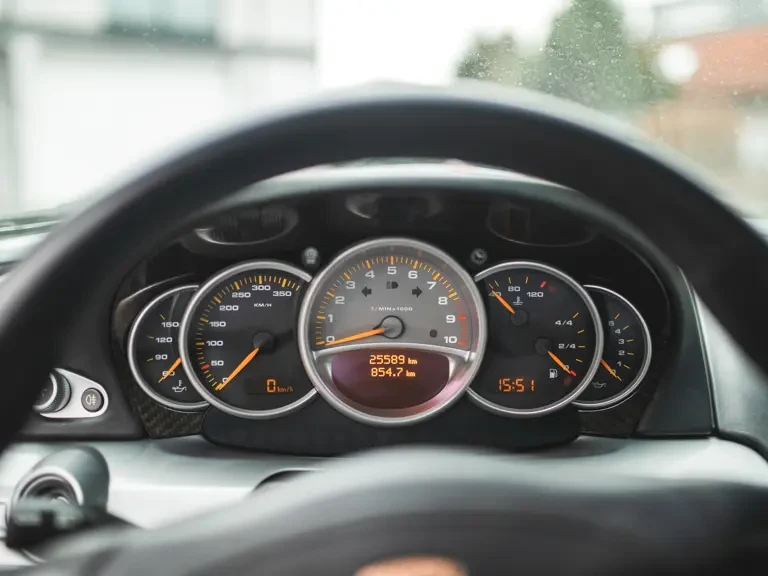 2004 Porsche Carrera GT - Image 12 of 25