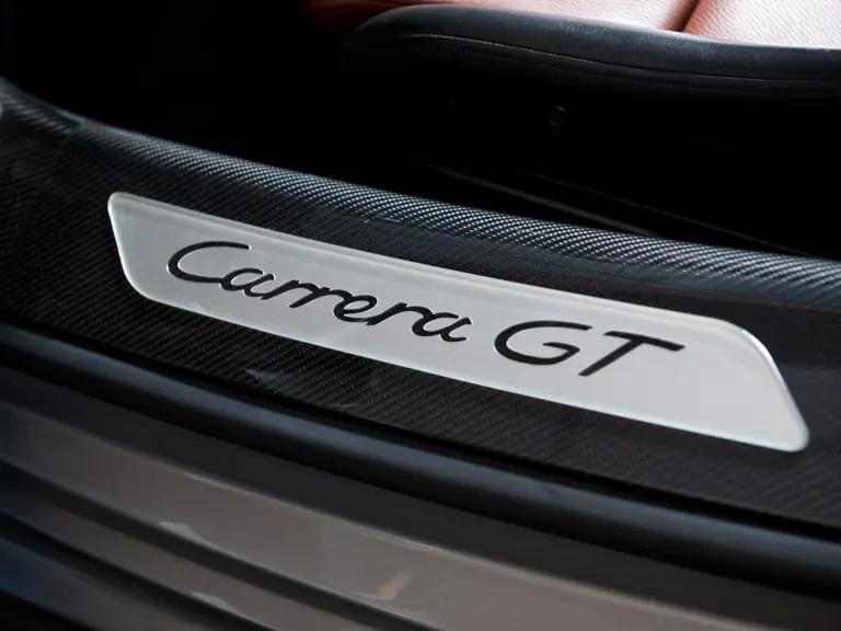 2004 Porsche Carrera GT - Image 28 of 31