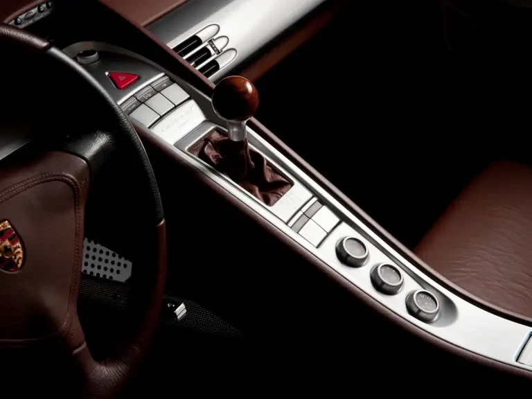2004 Porsche Carrera GT - Image 30 of 31