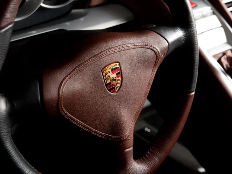2004 Porsche Carrera GT - Image 29 of 31
