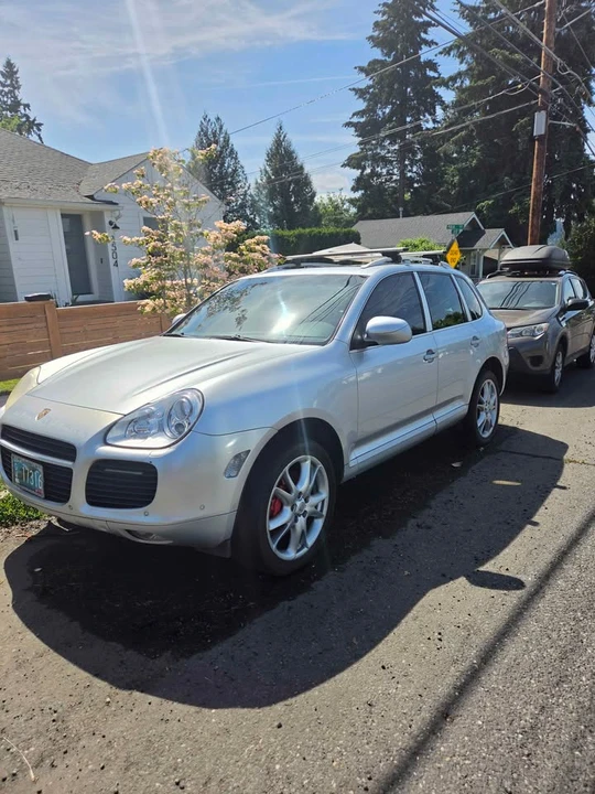 2004 Porsche Cayenne - Image 6 of 10