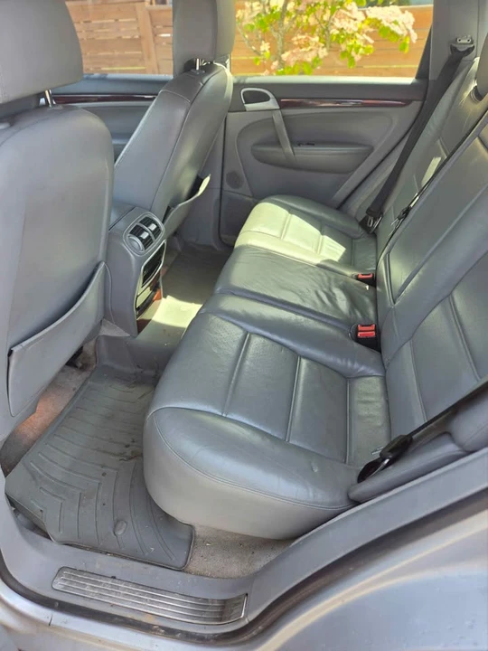 2004 Porsche Cayenne - Image 4 of 10