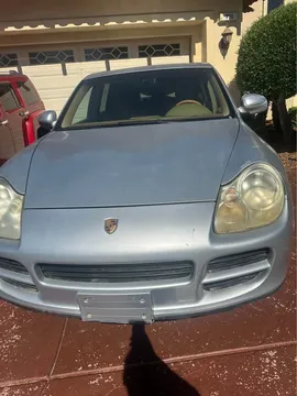 2004 Porsche Cayenne