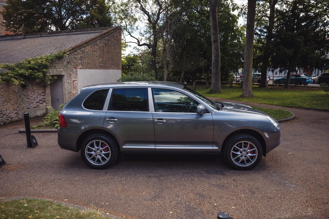 2004 Porsche 955/957 Cayenne Turbo - Image 8 of 30