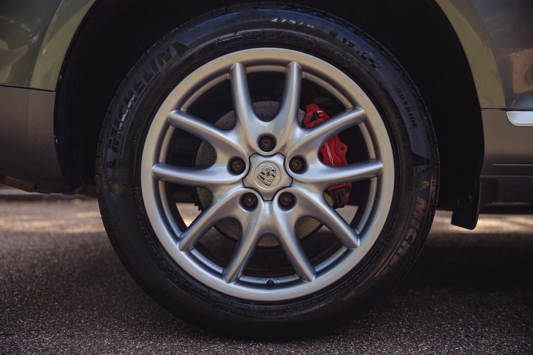 2004 Porsche 955/957 Cayenne Turbo - Image 29 of 30