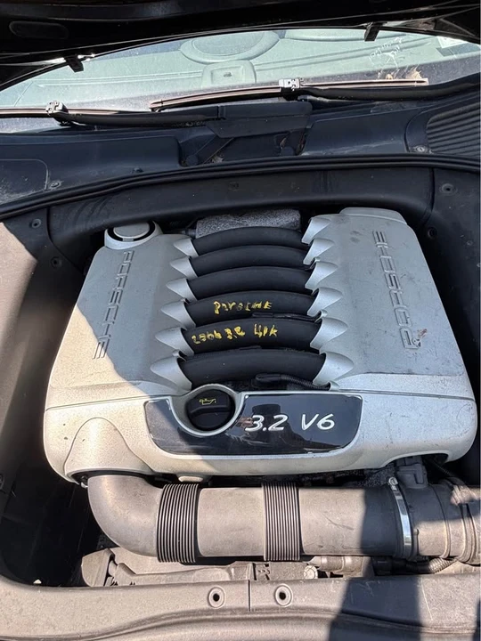 2004 Porsche 955/957 Cayenne - Image 8 of 9