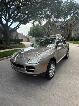 2004 Porsche Cayenne
