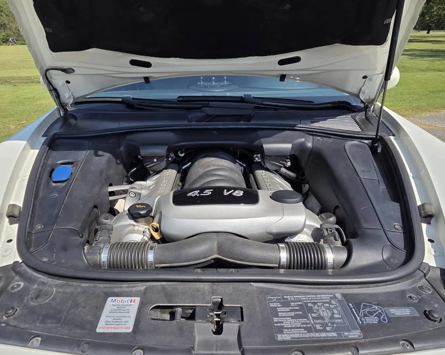 2004 Porsche 955/957 Cayenne - Image 2 of 5
