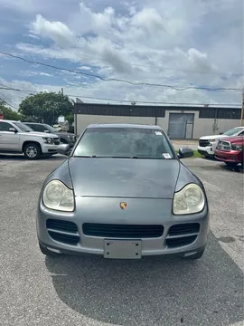 2004 Porsche Cayenne