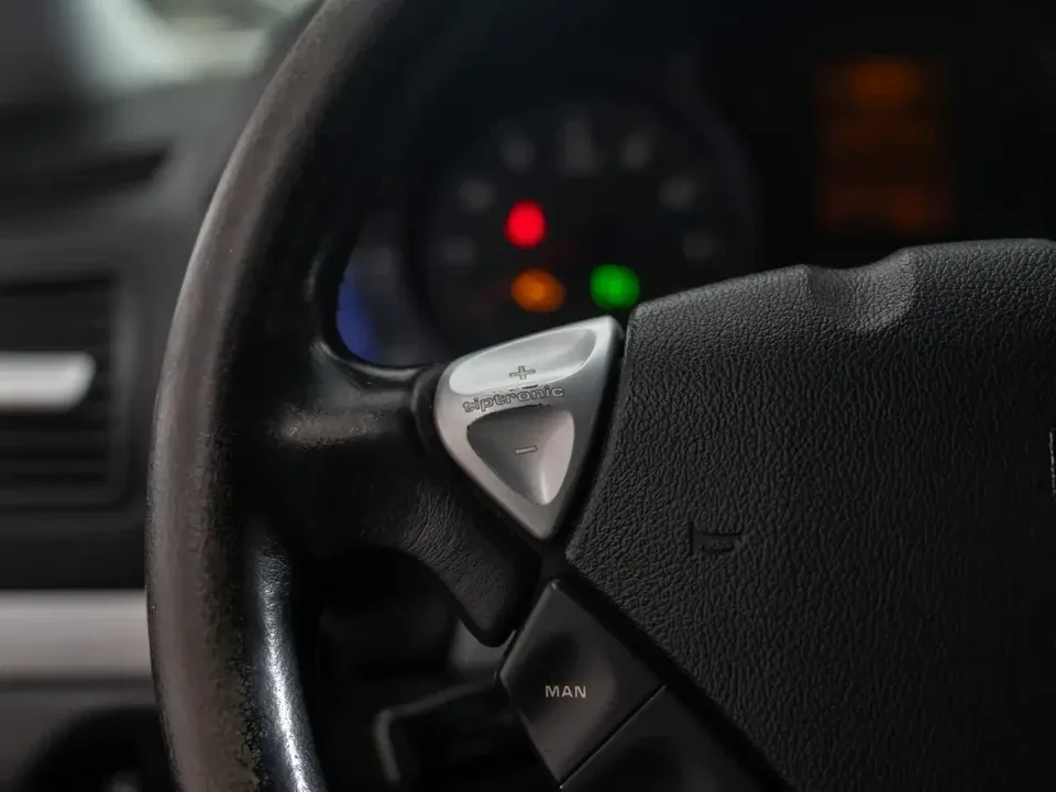 2004 Porsche 955/957 Cayenne - Image 2 of 20