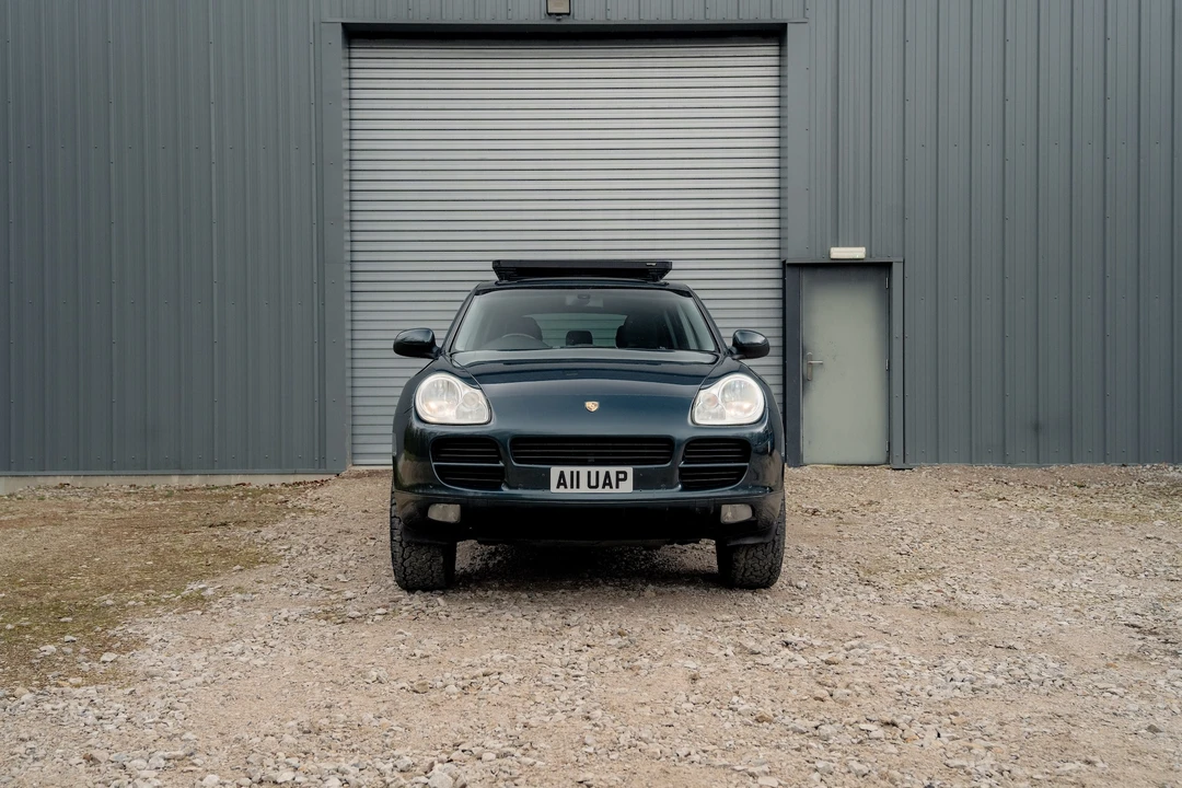 2004 Porsche 955/957 Cayenne - Image 2 of 31
