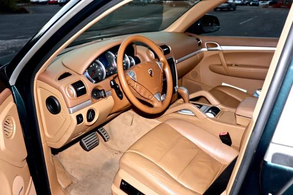 2004 Porsche 955/957 Cayenne S - Image 8 of 17
