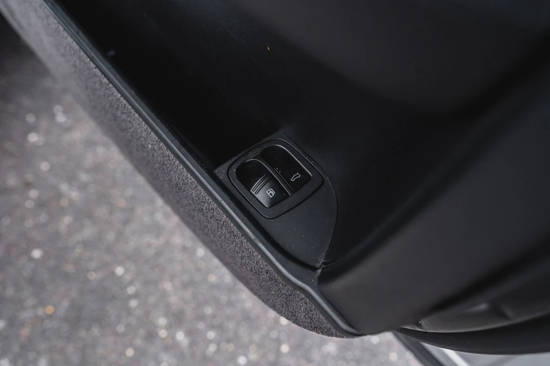 2004 Porsche 955/957 Cayenne S - Image 25 of 30
