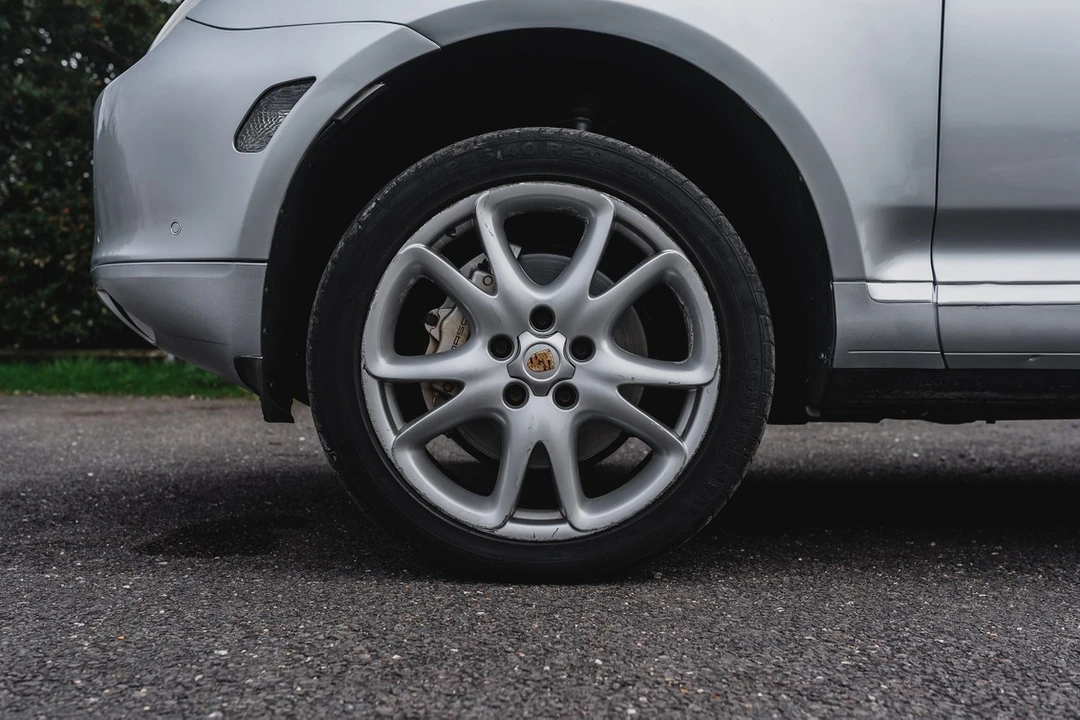 2004 Porsche 955/957 Cayenne S - Image 17 of 30
