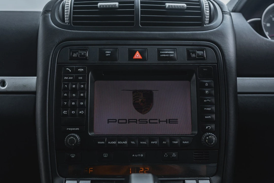 2004 Porsche 955/957 Cayenne S - Image 19 of 30
