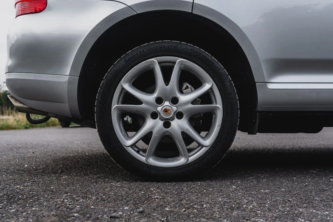 2004 Porsche 955/957 Cayenne S - Image 15 of 30