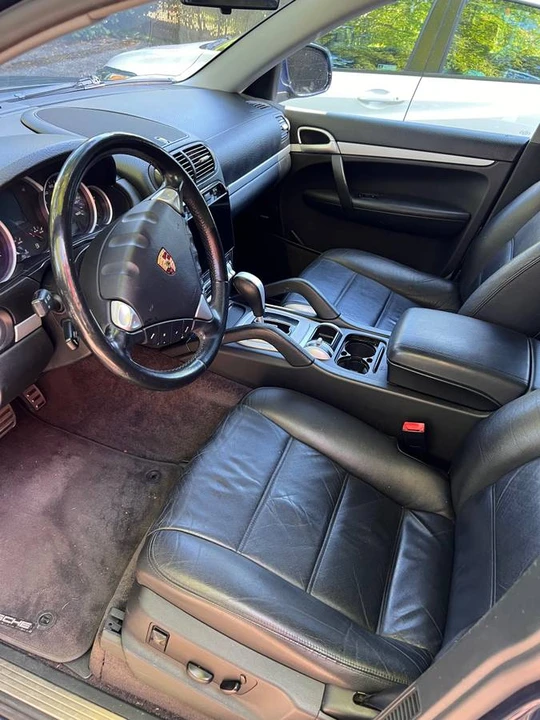 2004 Porsche 955/957 Cayenne S - Image 8 of 15