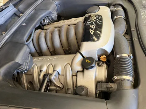 2004 Porsche Cayenne S