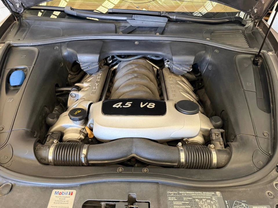 2004 Porsche 955/957 Cayenne S - Image 2 of 13