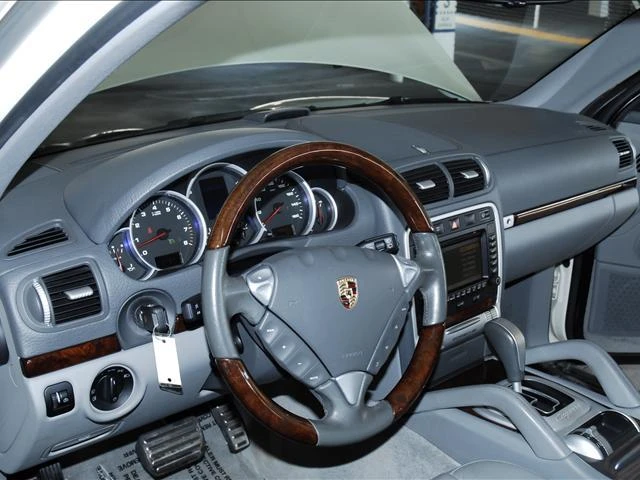 2004 Porsche 955/957 Cayenne S - Image 5 of 5