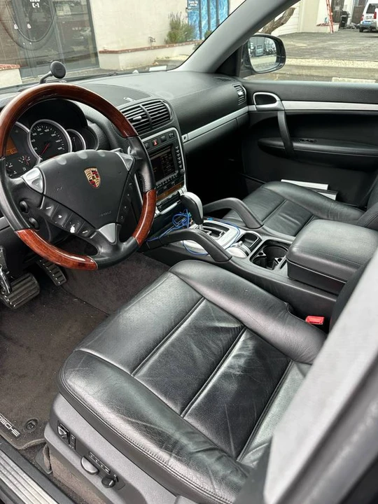 2004 Porsche 955/957 Cayenne S - Image 9 of 15