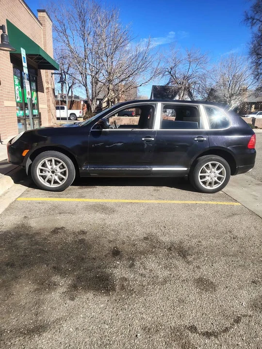2004 Porsche Cayenne - Image 6 of 8